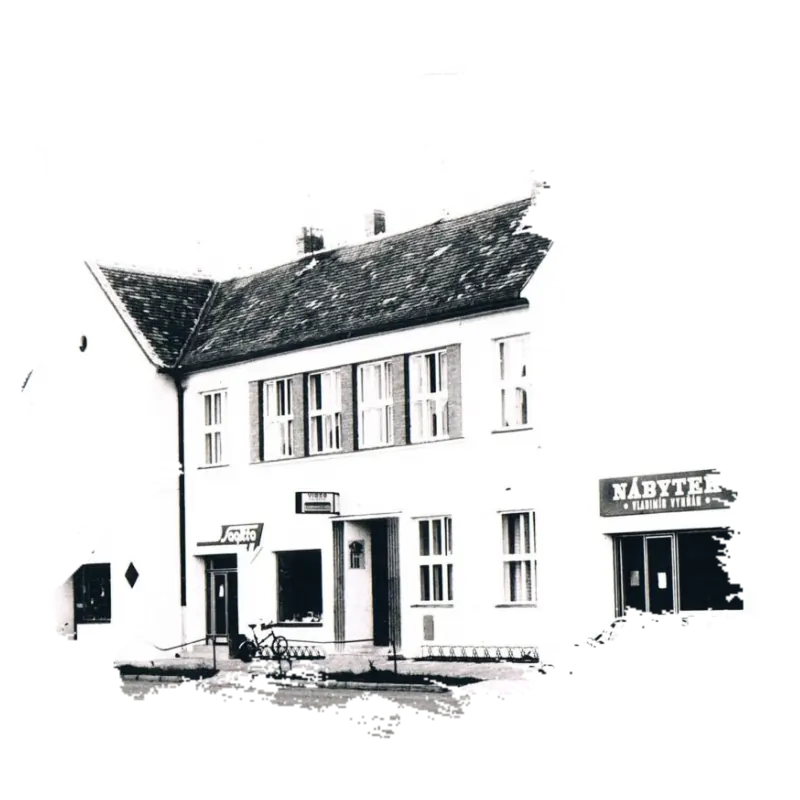 Historický obrázek budovy školy.