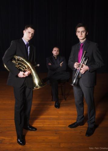 Absolventi – 2013/2014